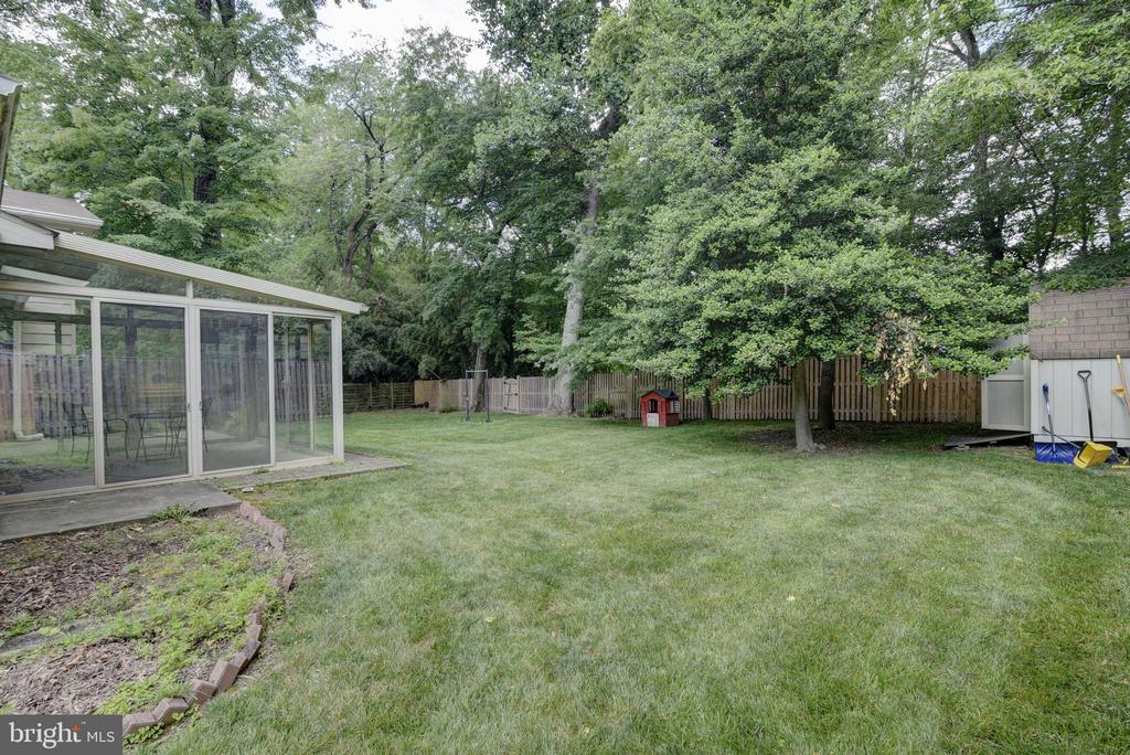 8521 TYSONS COURT