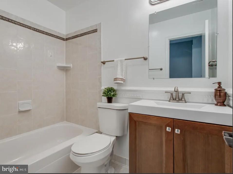 9523 CHERRY OAK COURT