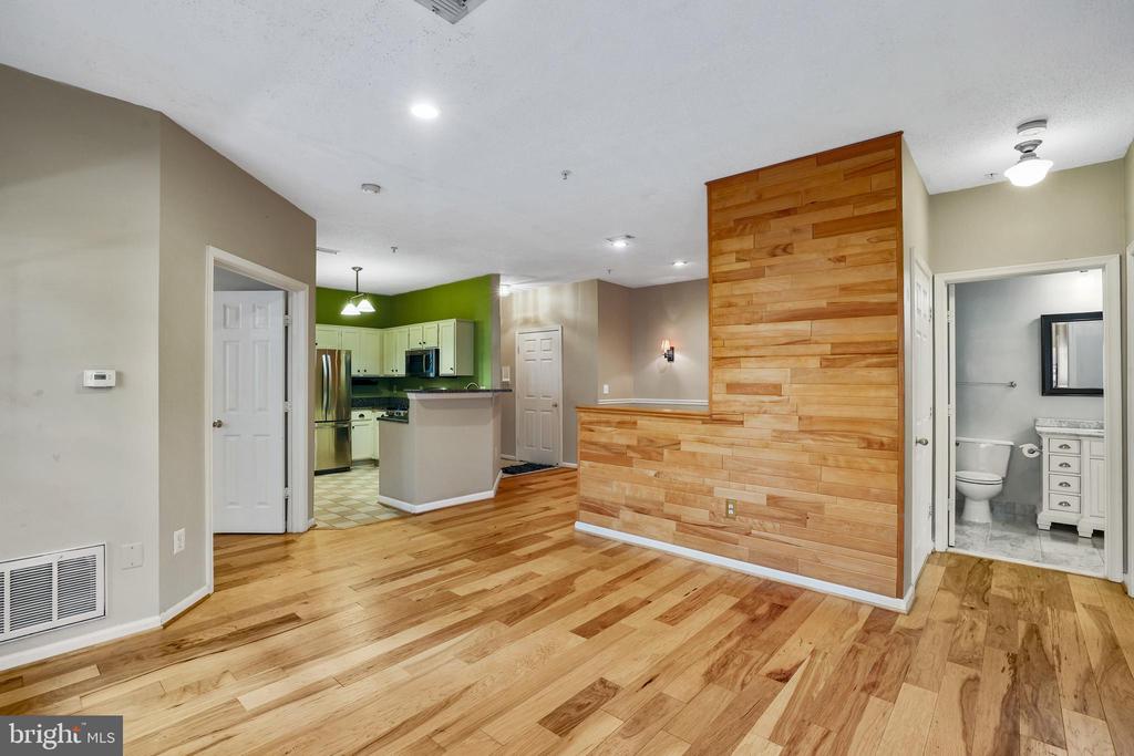 1708 LAKE SHORE CREST DRIVE 13