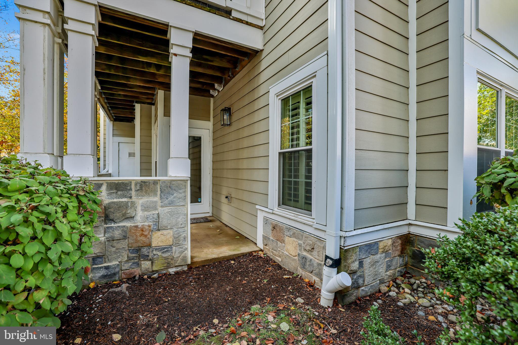 1708 LAKE SHORE CREST DRIVE 13