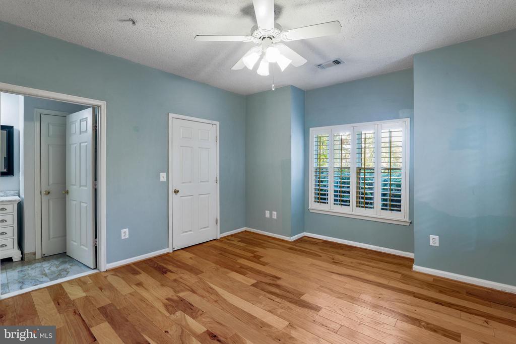 1708 LAKE SHORE CREST DRIVE 13