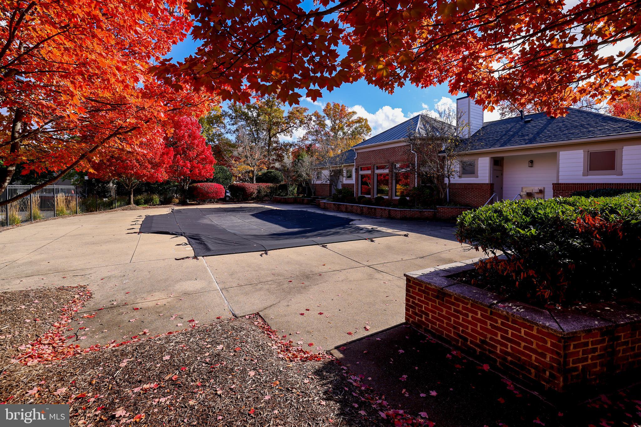 1708 LAKE SHORE CREST DRIVE 13