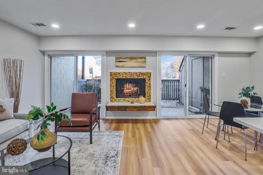 3966 WOODHUE PLACE