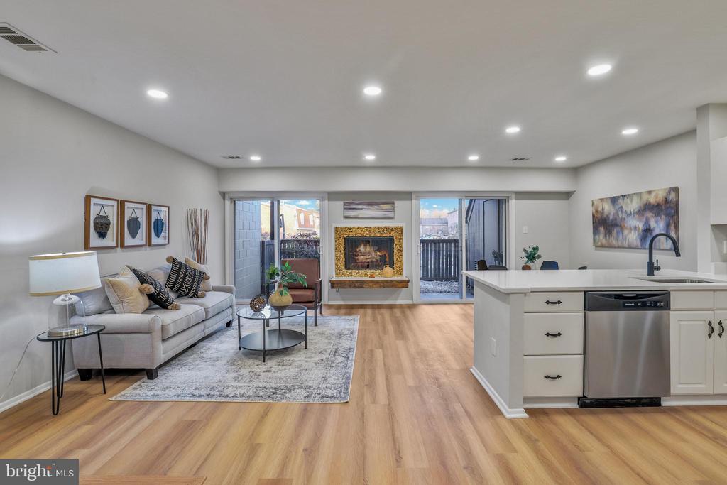 3966 WOODHUE PLACE