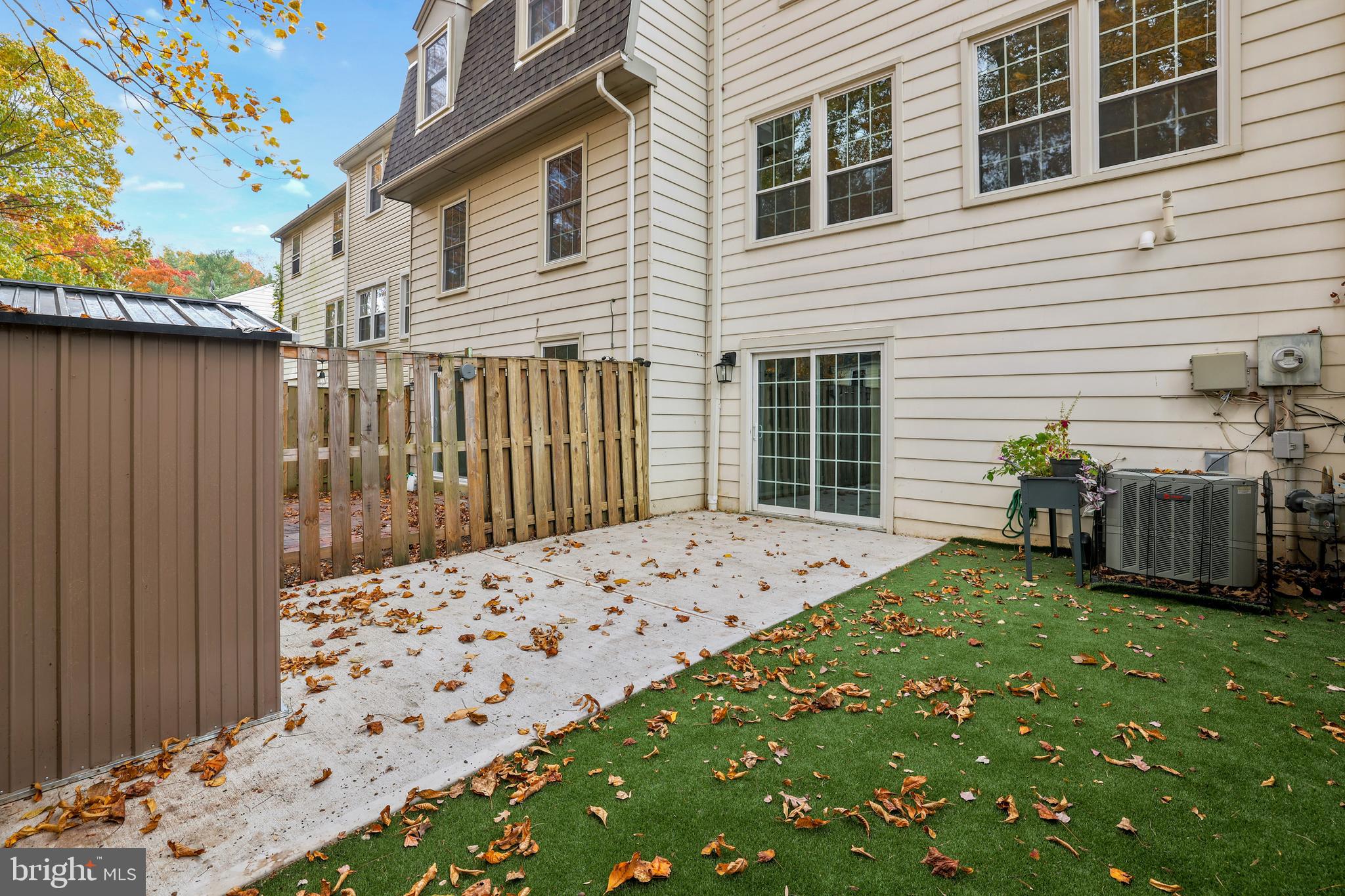 9523 CHERRY OAK COURT