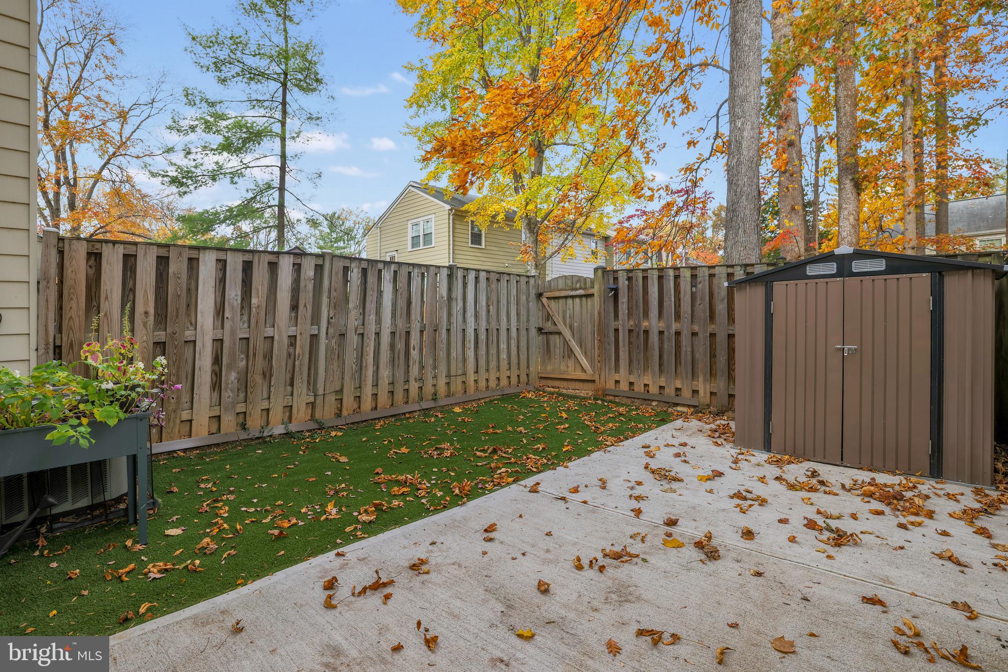 9523 CHERRY OAK COURT