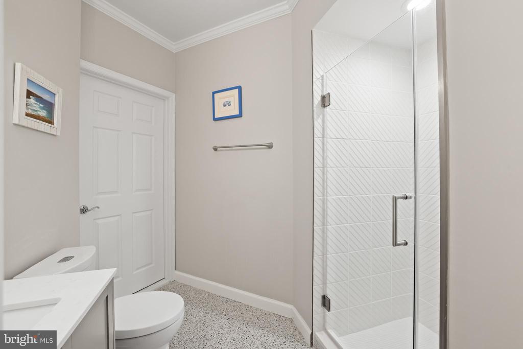 1851 STRATFORD PARK PLACE 204