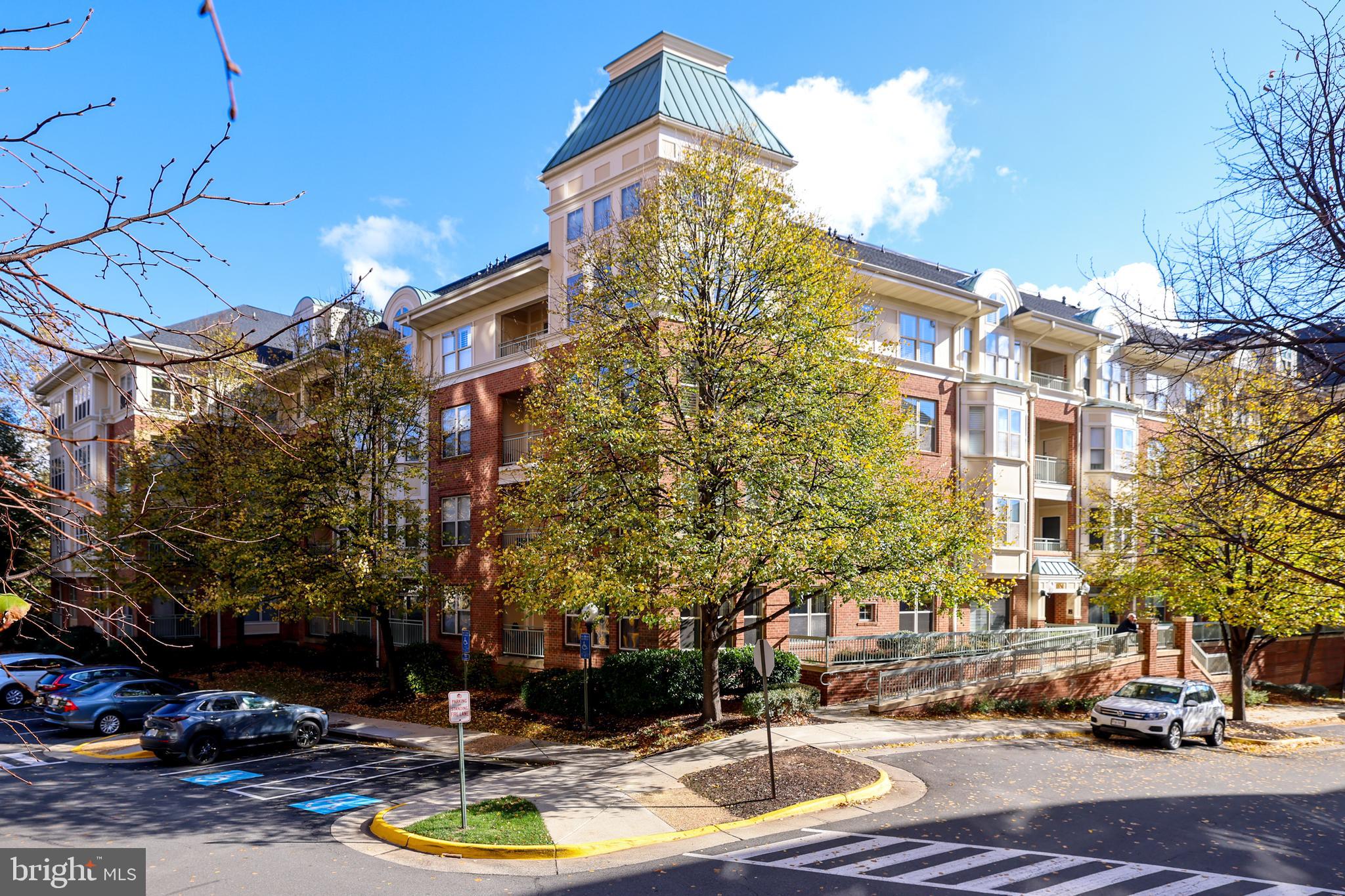 1851 STRATFORD PARK PLACE 204