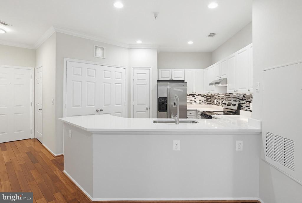 3003 NICOSH CIRCLE 3109