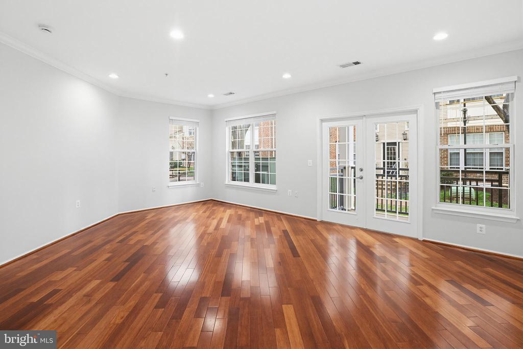 3003 NICOSH CIRCLE 3109