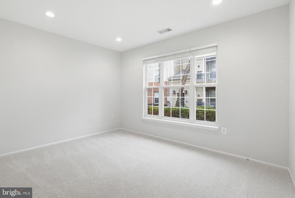 3003 NICOSH CIRCLE 3109