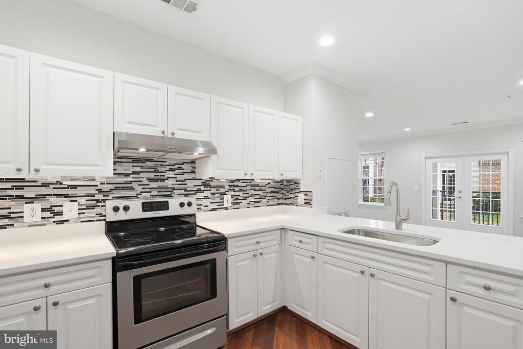 3003 NICOSH CIRCLE 3109