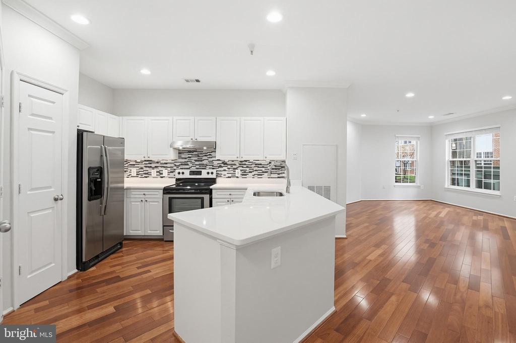 3003 NICOSH CIRCLE 3109