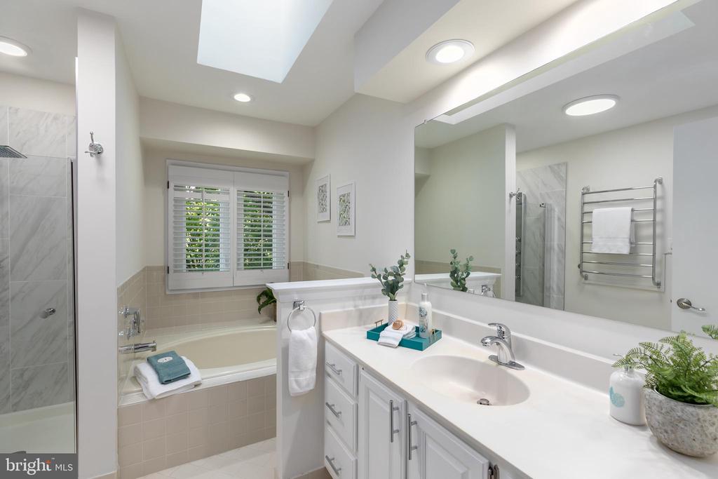 11554 BRASS LANTERN COURT