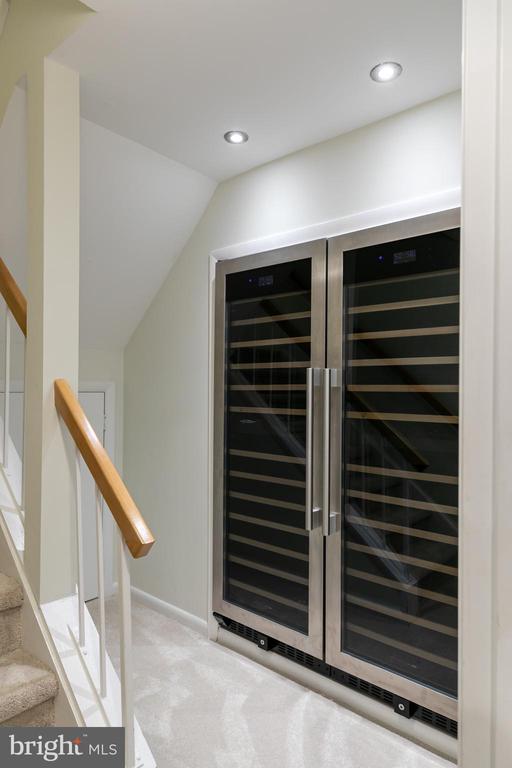 11554 BRASS LANTERN COURT