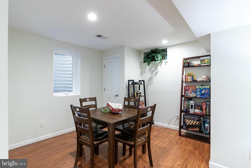 11554 BRASS LANTERN COURT