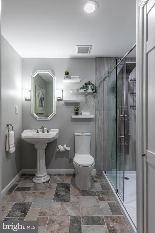 11554 BRASS LANTERN COURT