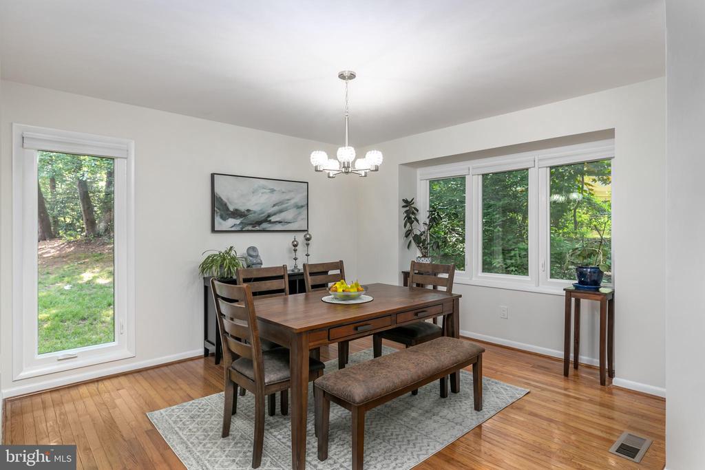 11554 BRASS LANTERN COURT