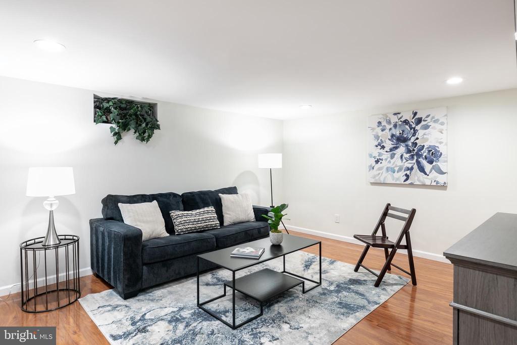 11554 BRASS LANTERN COURT