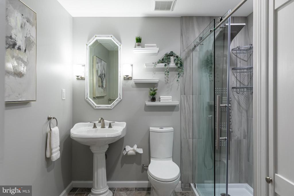 11554 BRASS LANTERN COURT