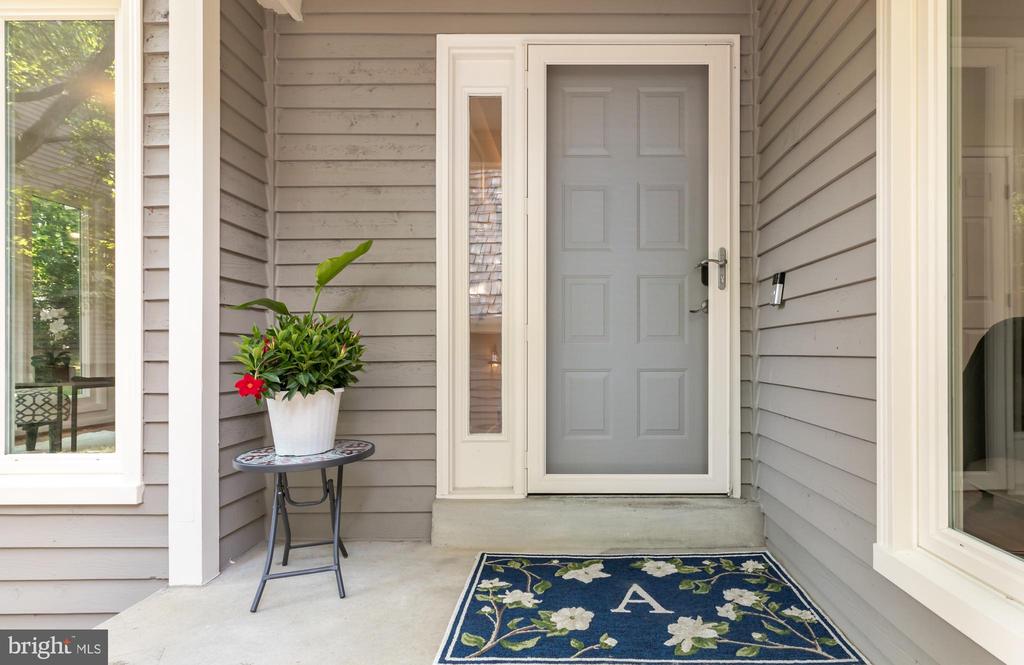 11554 BRASS LANTERN COURT