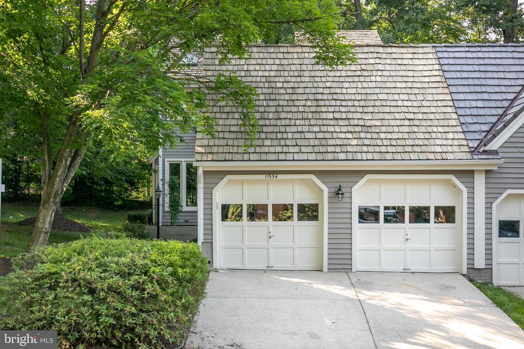 11554 BRASS LANTERN COURT