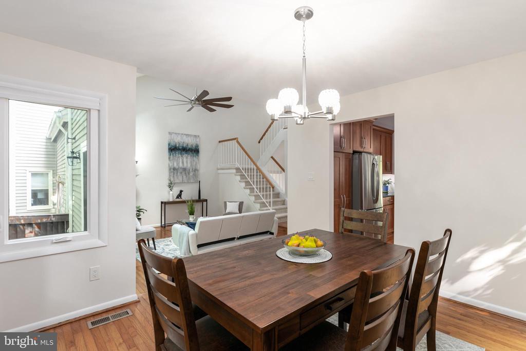 11554 BRASS LANTERN COURT