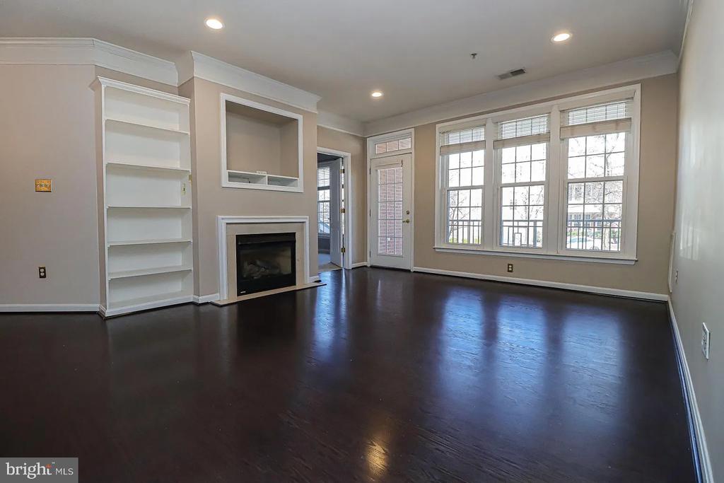 12185 ABINGTON HALL PLACE 201