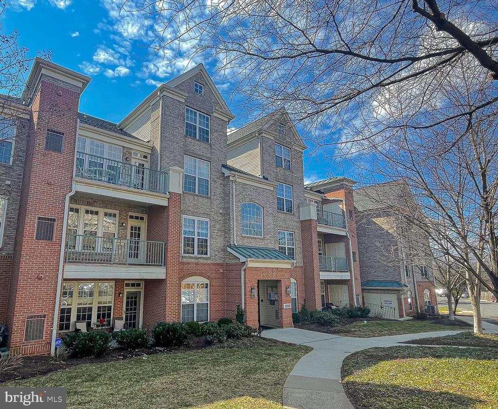 12185 ABINGTON HALL PLACE 201