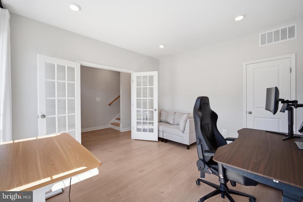 12561 TODD LANE