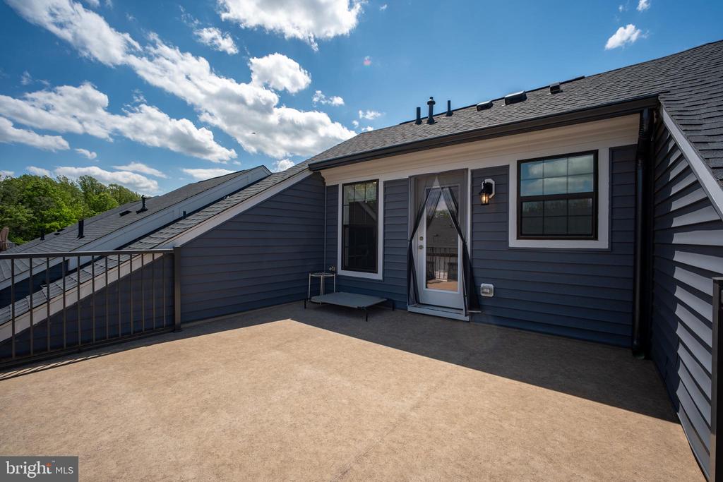 12561 TODD LANE