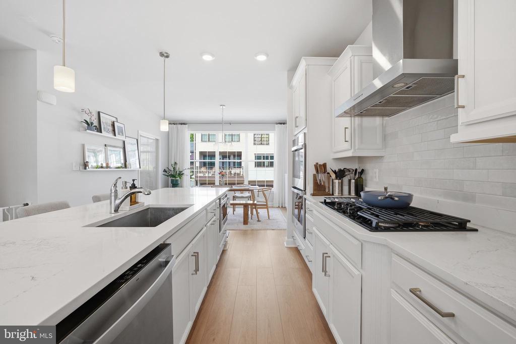 12561 TODD LANE