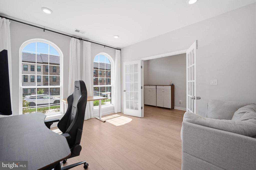 12561 TODD LANE