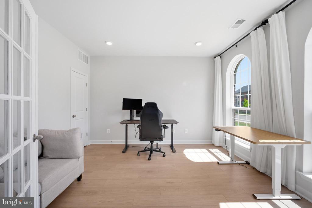 12561 TODD LANE