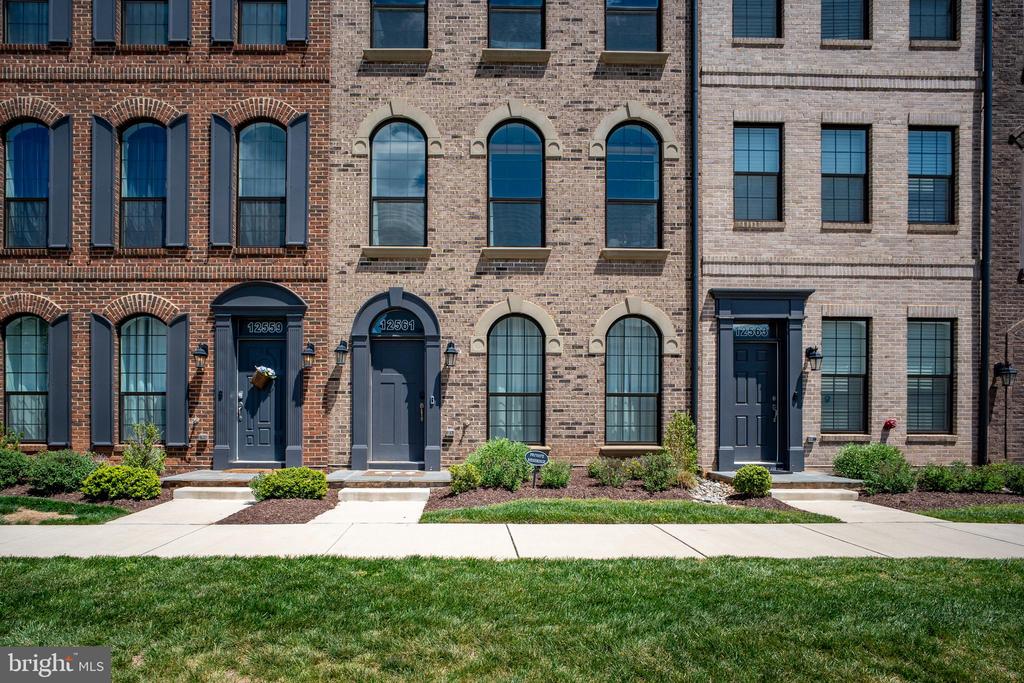 12561 TODD LANE
