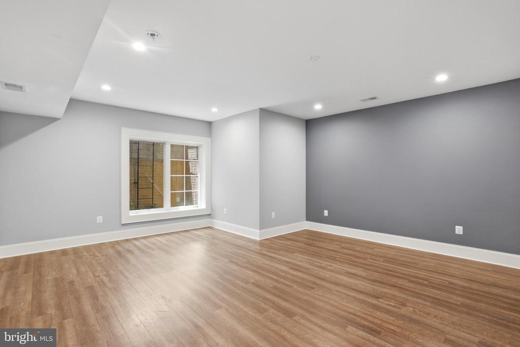 4147 OLD COLUMBIA PIKE