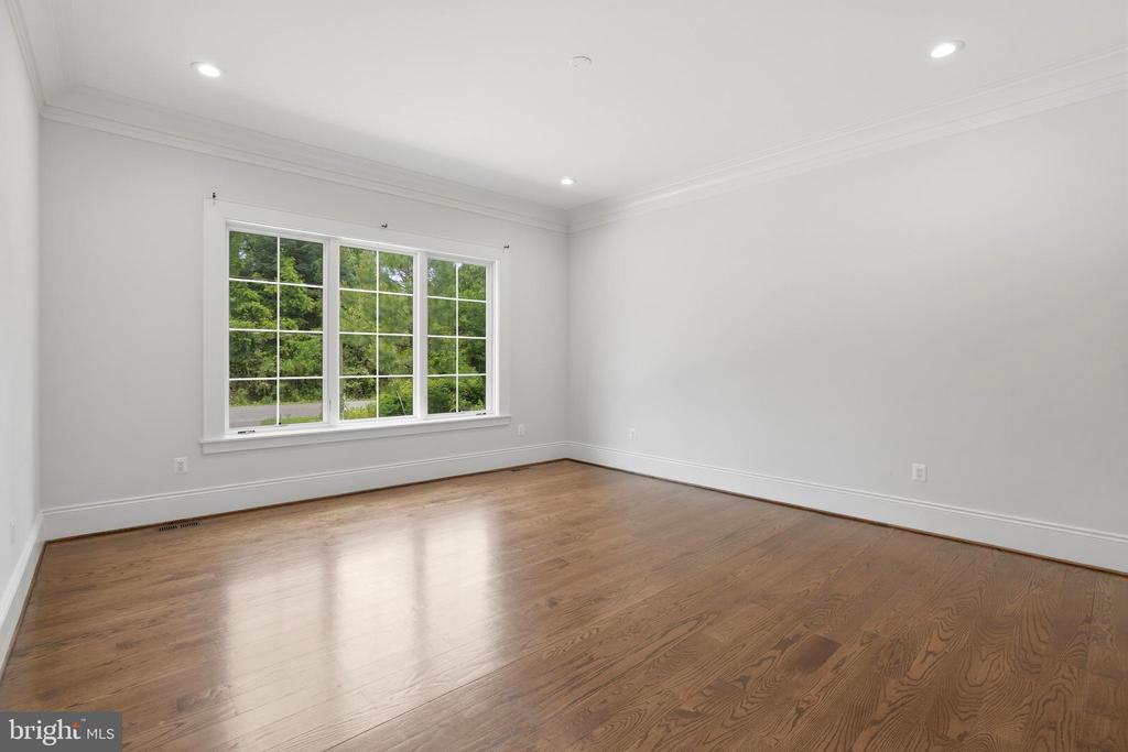 4147 OLD COLUMBIA PIKE