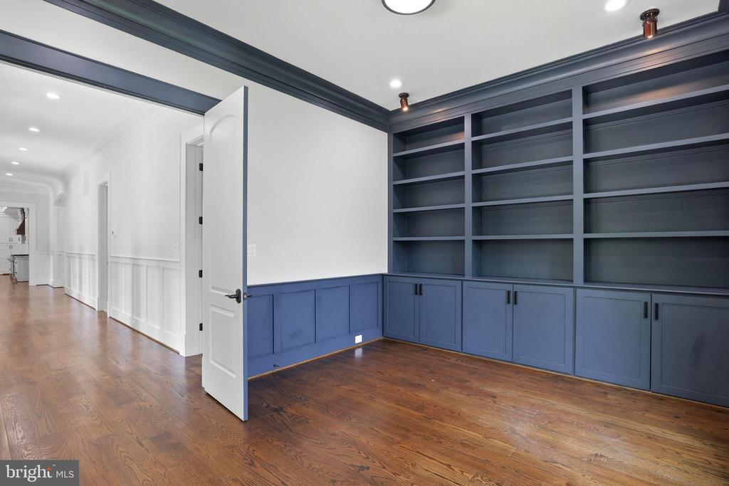 4147 OLD COLUMBIA PIKE