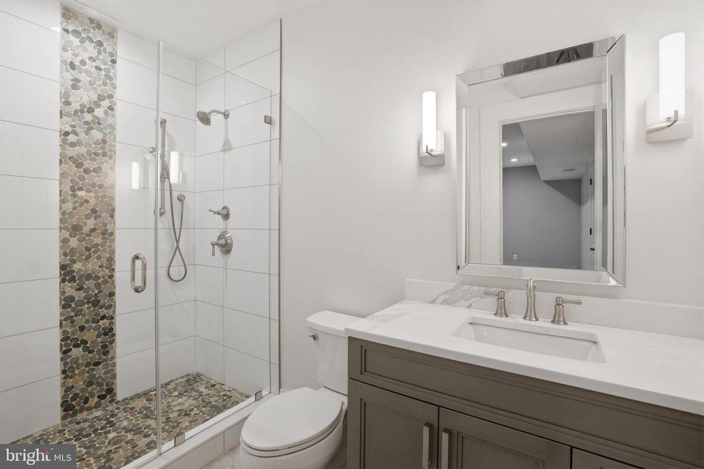 4147 OLD COLUMBIA PIKE