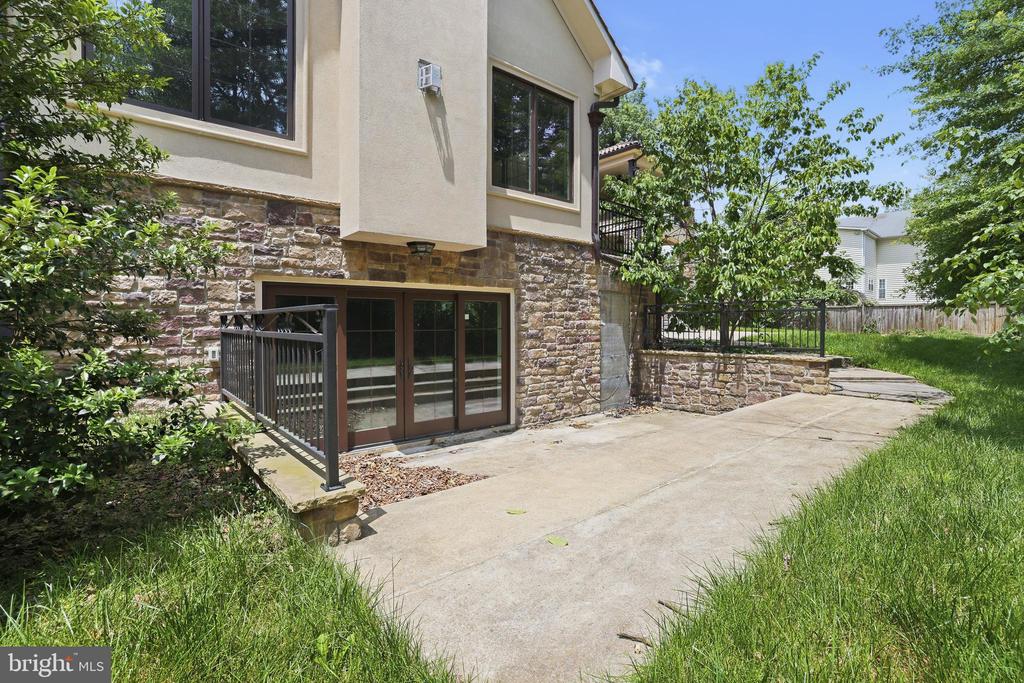4147 OLD COLUMBIA PIKE