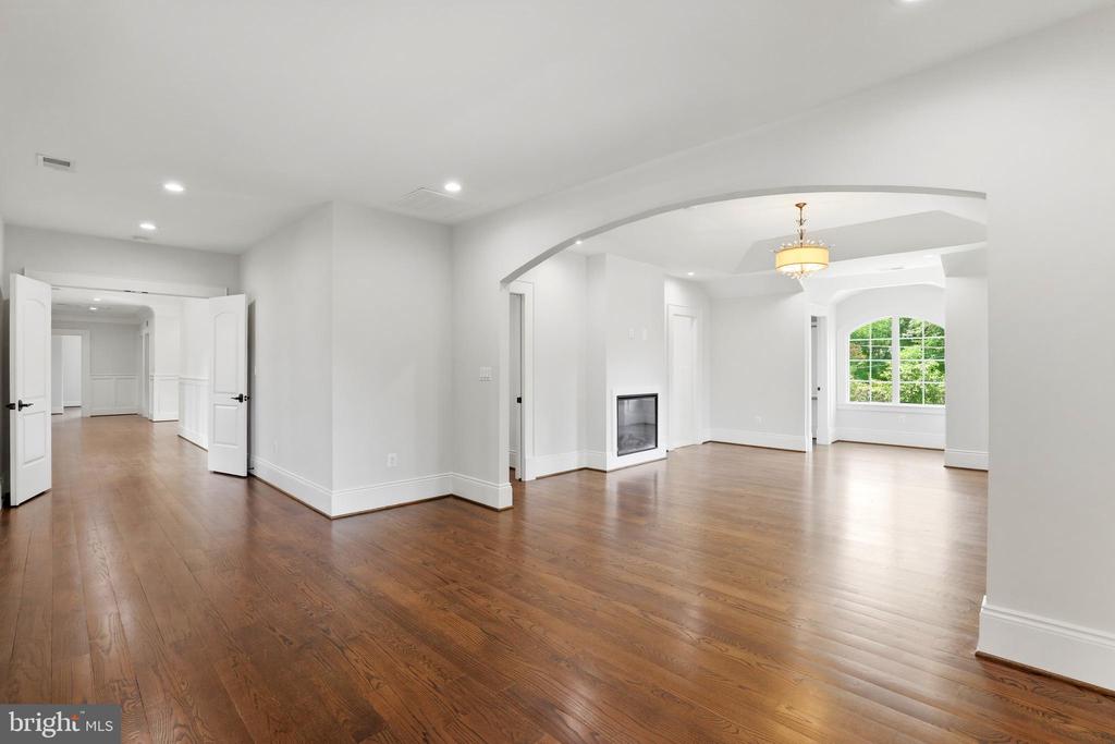 4147 OLD COLUMBIA PIKE