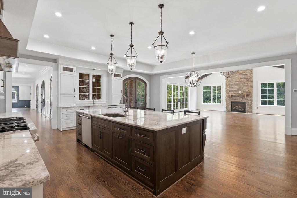 4147 OLD COLUMBIA PIKE