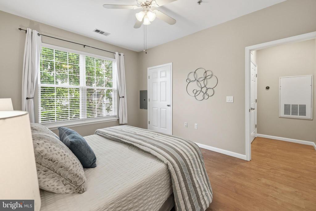 3021 NICOSH CIRCLE 1301