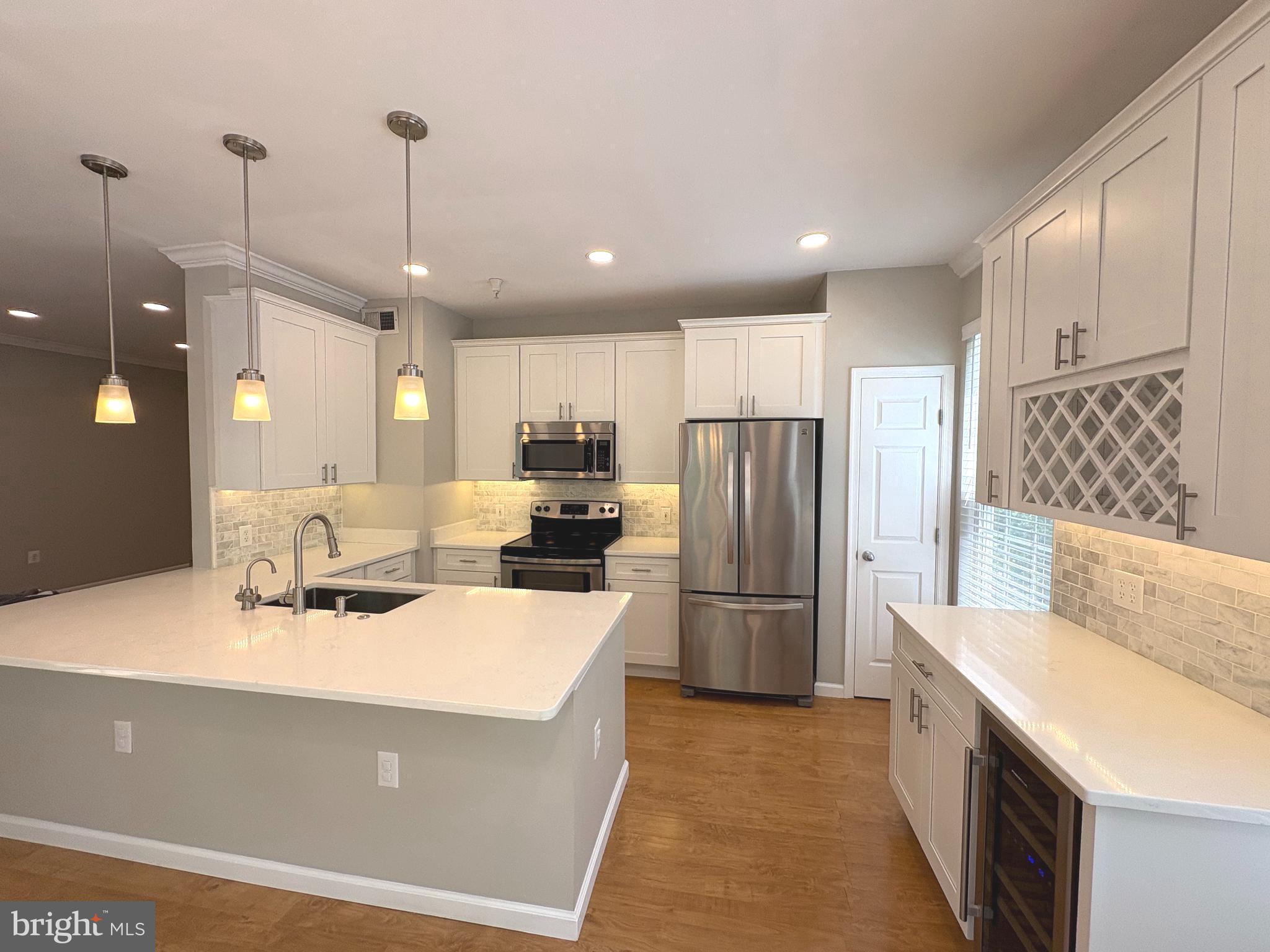 3021 NICOSH CIRCLE 1301