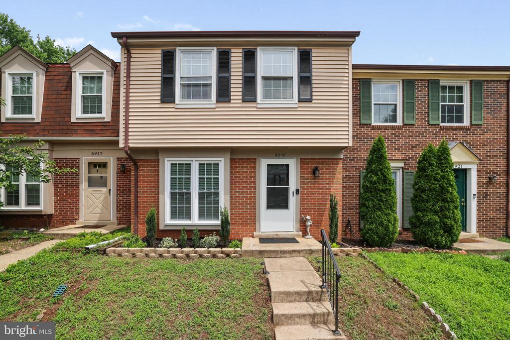 5919 GRISBY HOUSE COURT