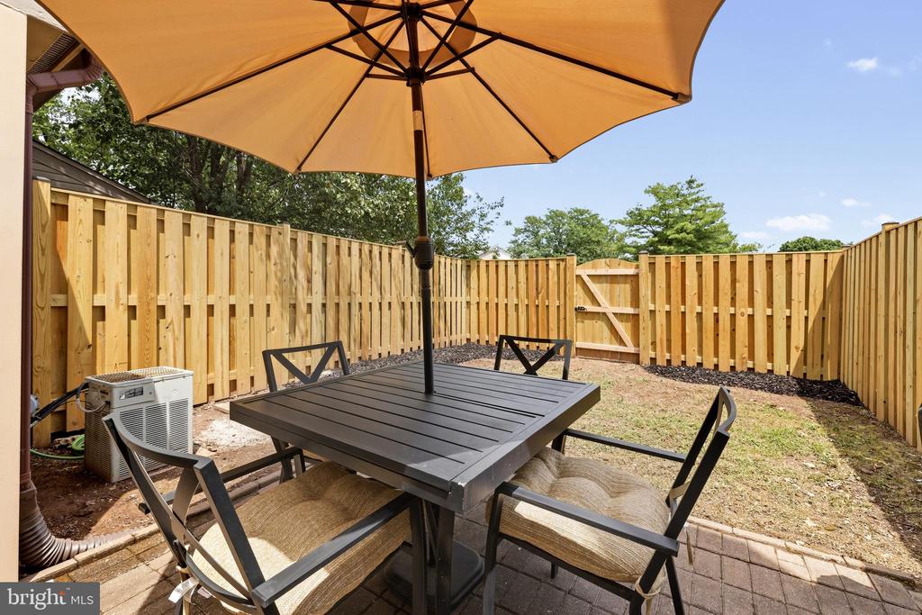 5919 GRISBY HOUSE COURT