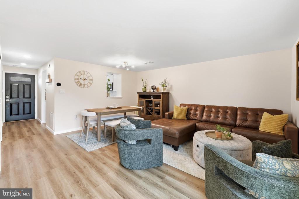 5919 GRISBY HOUSE COURT