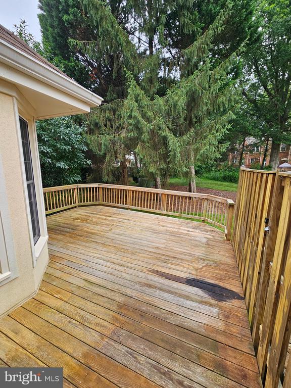 1369 PARK GARDEN LANE