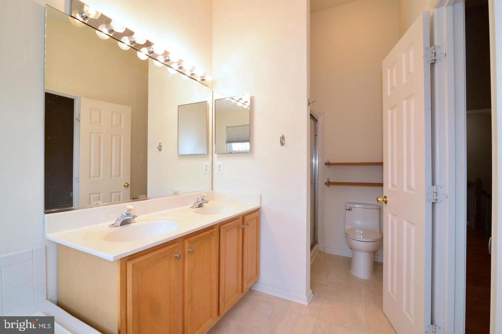 2516 ISHAM RANDOLPH DRIVE