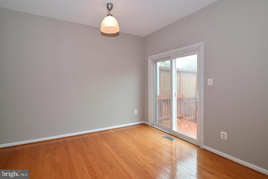 2516 ISHAM RANDOLPH DRIVE